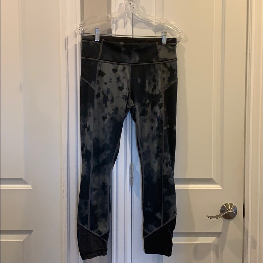 Lululemon leggings size 8